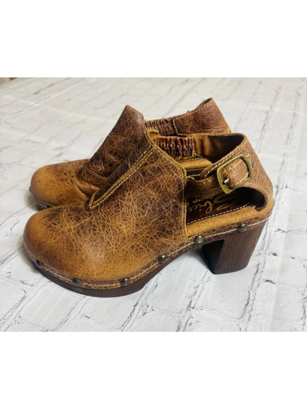 Sbicca Vintage Collection Raza Leather Clogs Chunky Heel Shoes US 7 EU 37